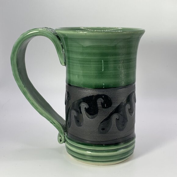 Studio Art Pottery Mug Green & Black Signed Deb Vereschagin Sask. Canada - Picture 3 of 8
